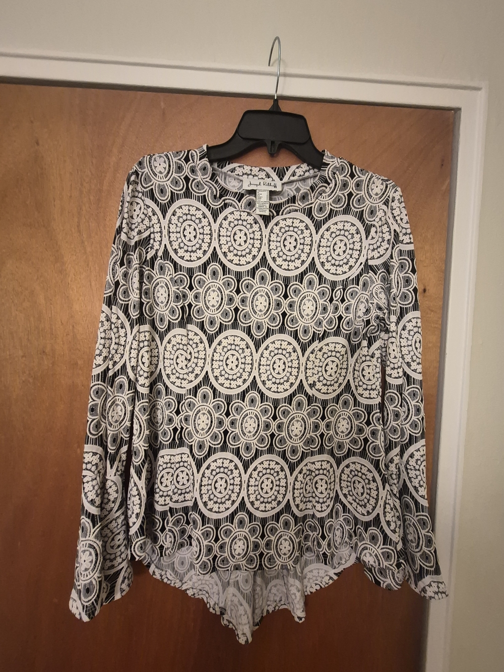 Joseph Ribkoff Black and White Floral Geometric Long-Sleeve Top